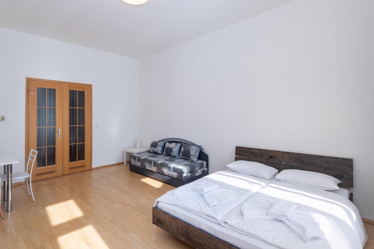 Apartment Stepanska Prag Eksteriør billede